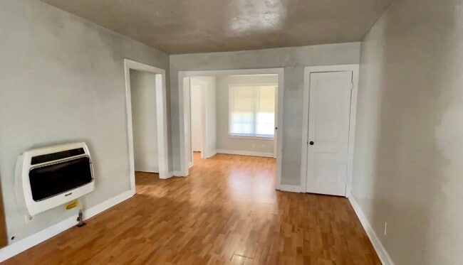 Photo - 701 E St NW