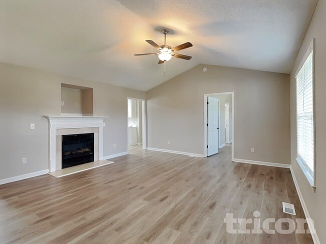 Photo - 78 Imperial Dr