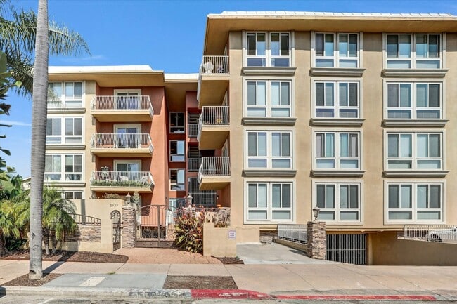 Building Photo - 3939 Illinois St Unit 4G Rental