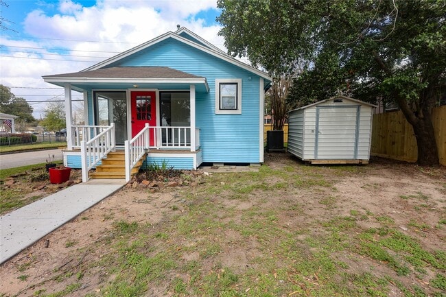 Photo - 602 Higgins St