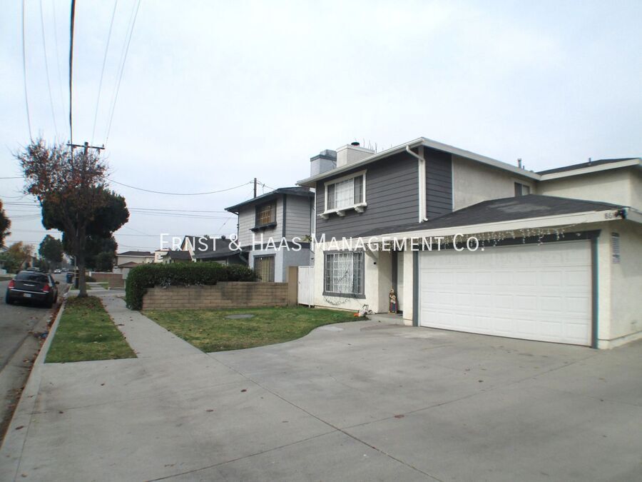 8621 1/2 Cedar St.- - 8621 1/2 Cedar St.- Casa