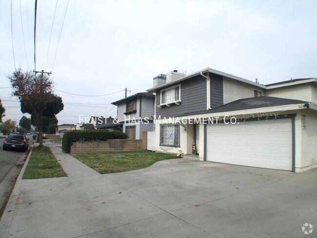 Building Photo - 8621 1/2 Cedar St.- Rental