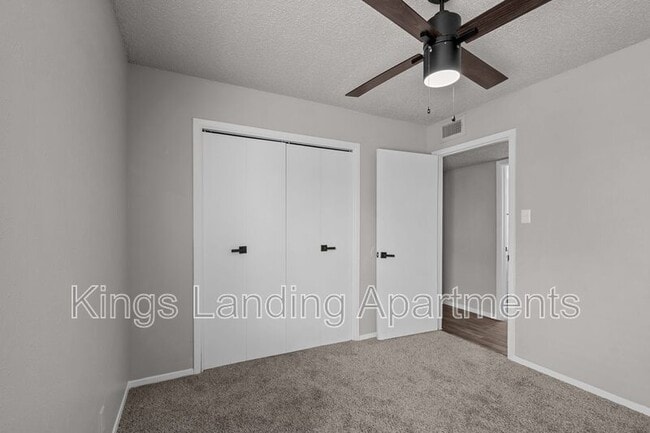 Photo - 306 Kings Way Dr