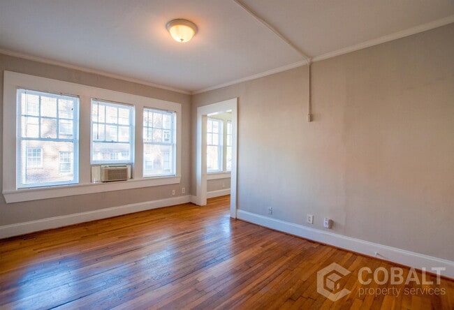 Photo - 674 Somerset Terrace NE Unit 4