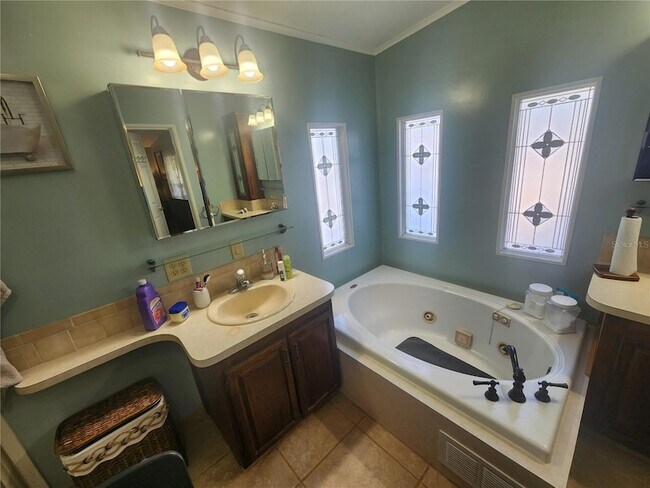 Photo - 24921 Pine Hill