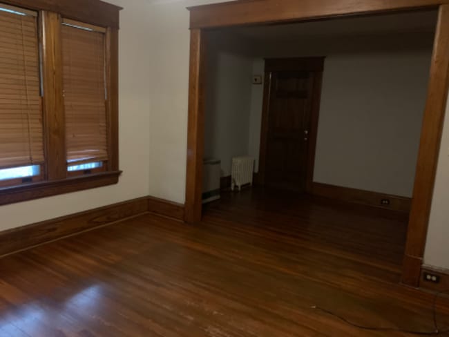 Photo - 1725 Ryerson Ave Unit 1