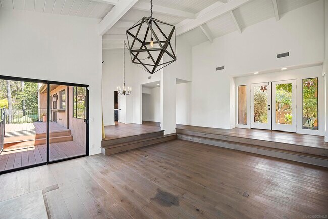 Photo - 17335 Via Del Bravo House