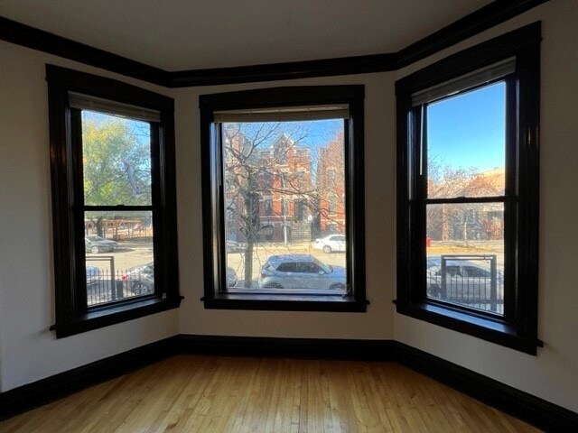 Photo - 1231 N Greenview Ave