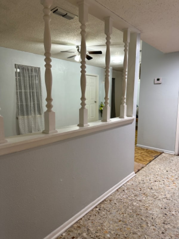 Photo - 7418 Meadow Cliff St