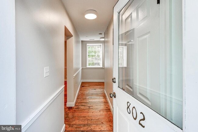 Building Photo - 802 Oella Ave