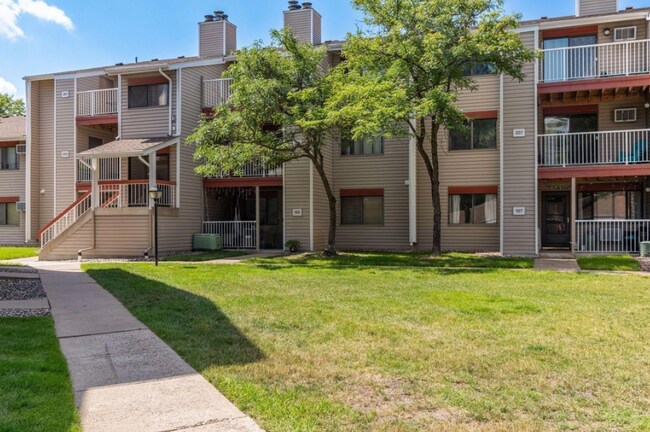 Photo - 350 Shelard Pkwy Unit 304