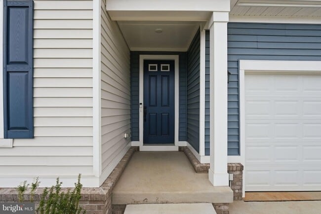 Photo - 615 Clover Ln