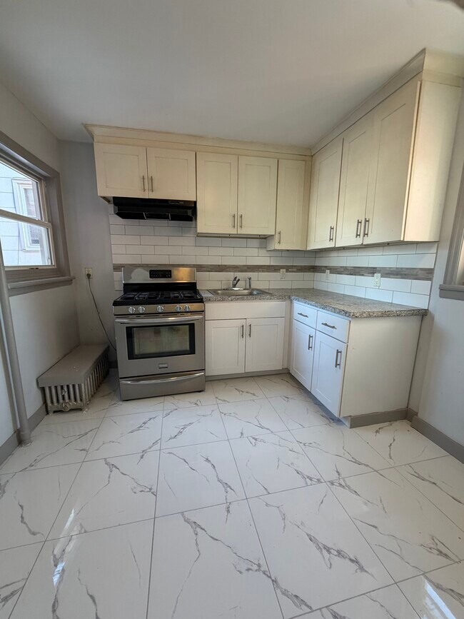 Building Photo - 66 Broadway Unit 1