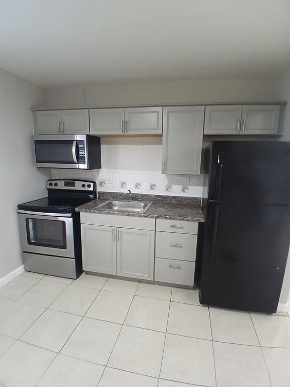 Photo - 126 NW 8th Ave