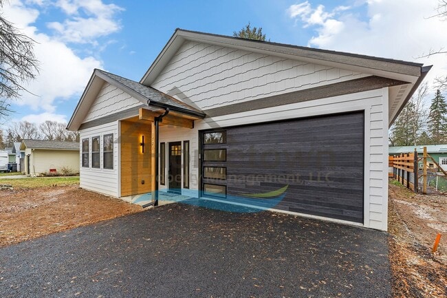 Photo - 2025 Home with 3 Bedrooms, 2 Bathrooms, and an Attached 2-Car Garage Available in Sandpoint!