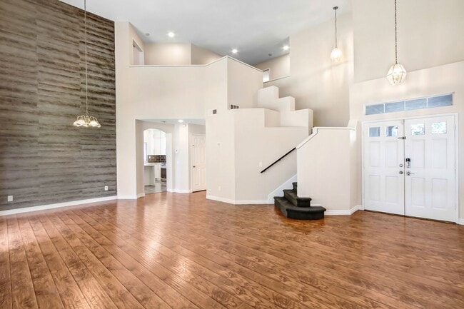 Photo - Stunning Cul-de-Sac 3/2.5 two story Rental Home in North Fontana's Village of Heritage!