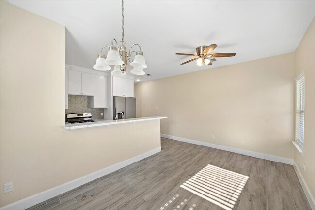 Photo - 5618 Ridgeway Dr