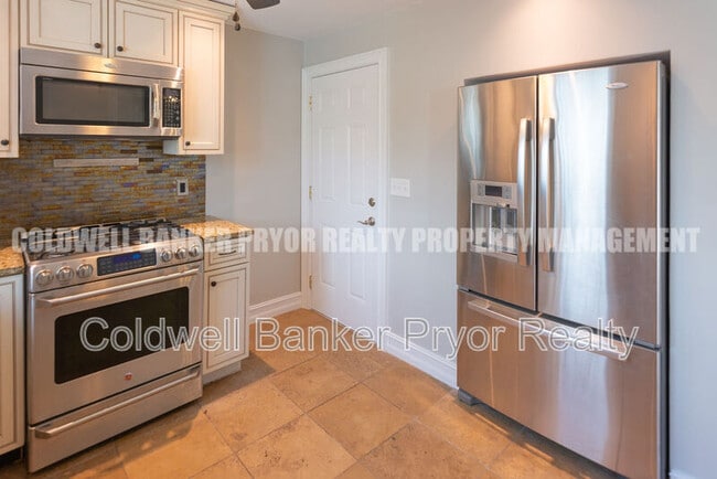 Photo - 128 S St Marks Ave