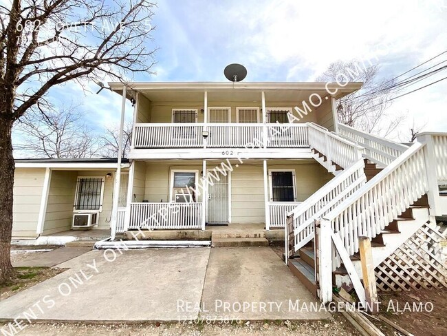 Building Photo - 602 Lovett Ave Unit 5