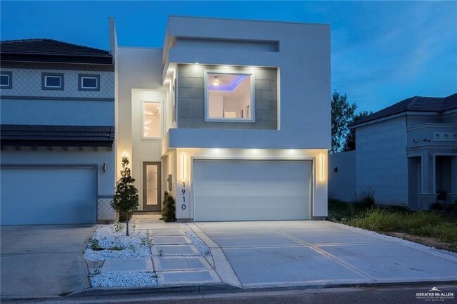 Building Photo - 29 Sunset Dr