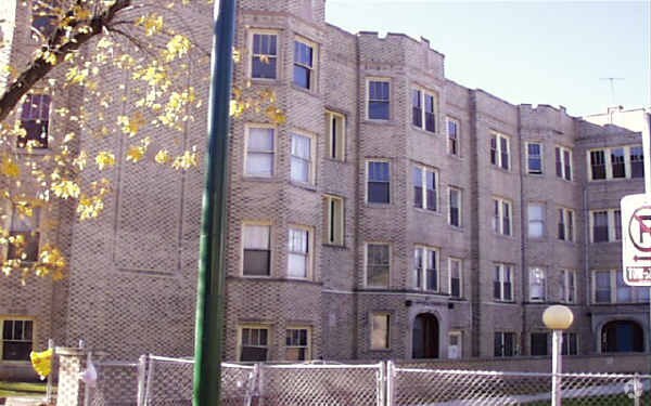 Photo - 840-842 N Massasoit Ave Apartments