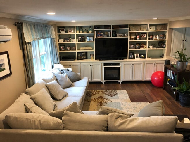 Photo - 140 Concord St