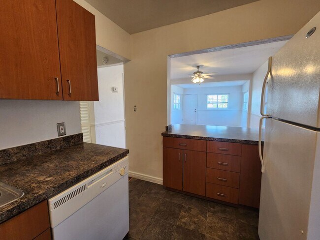 Photo - Bungalow in Northeast Gulfport