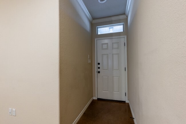 Photo - 312 Newcomb Ln