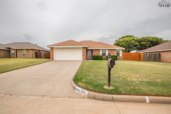 Photo - 127 Garrett St