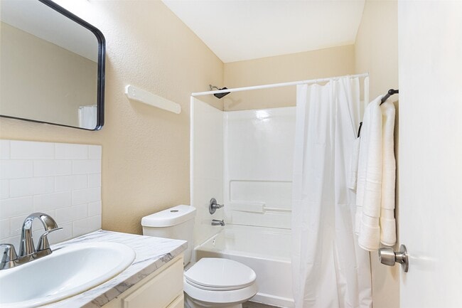 Photo - 7850 Maverick Trace Ln