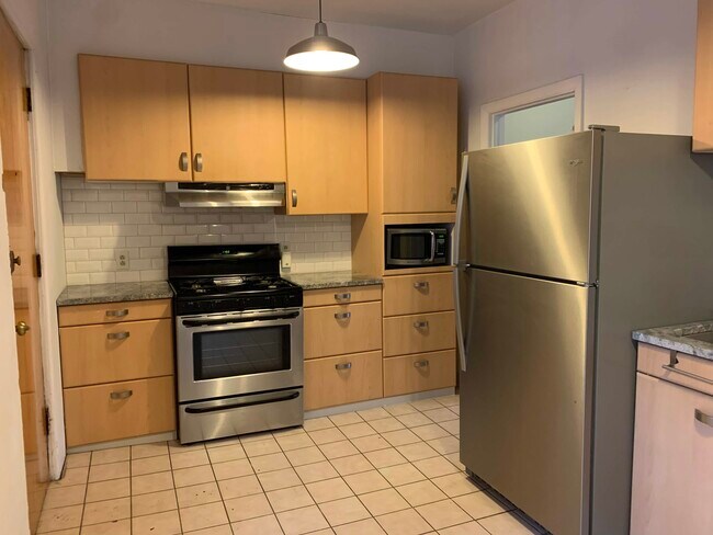 Photo - 1936 N Hudson Ave Unit UCH