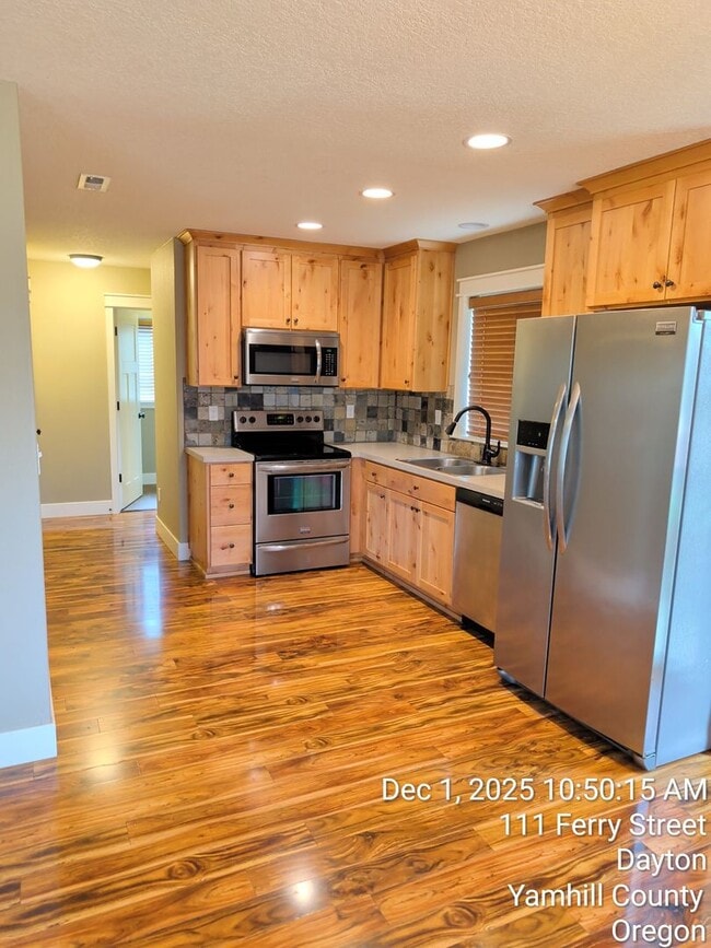 Photo - 111 Ferry St