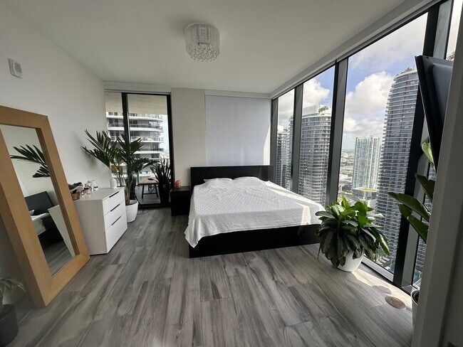 Photo - 1010 Brickell Ave Unit 4411
