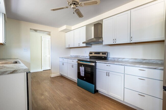 Photo - 5144 Denise Dr