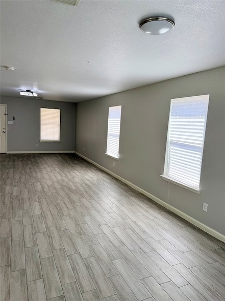3851 Bridgebluff Ln