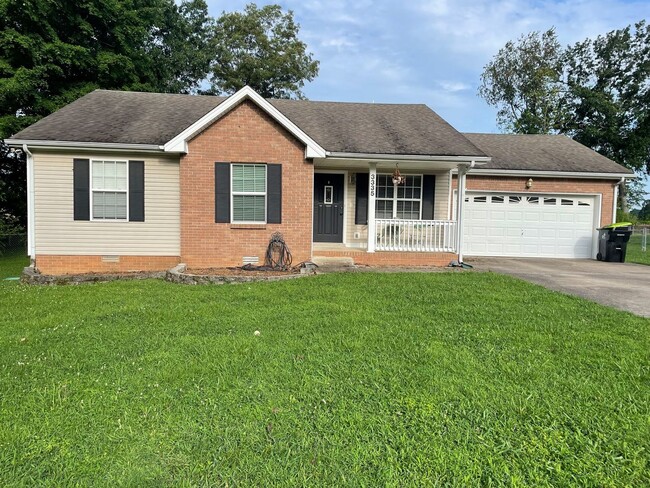 Building Photo - 3 Bedroom Dog Friendly Home For Rent Near Exit 1