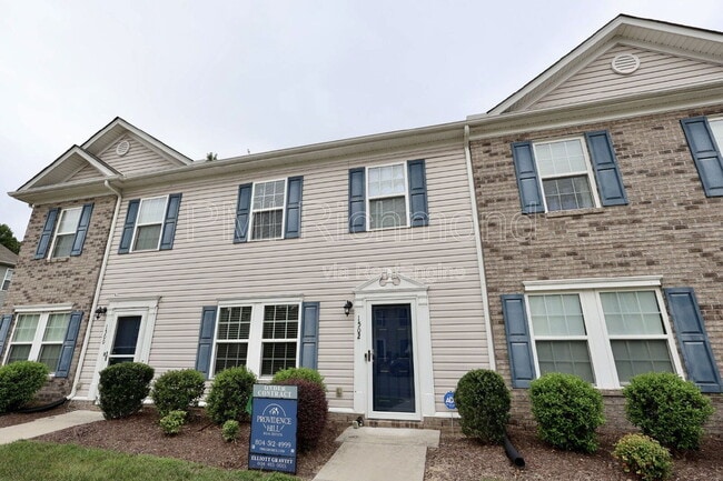 Building Photo - 1502 Stonewall Manor Dr Rental
