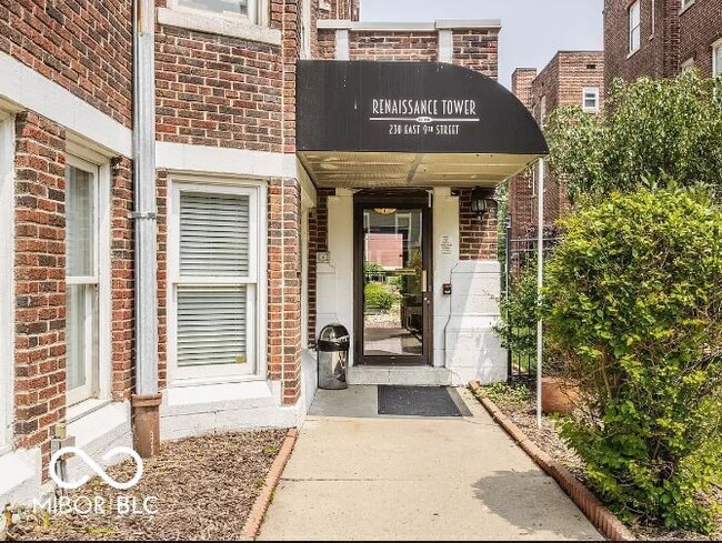 Building Photo - 230 E 9th St Unit APT 304