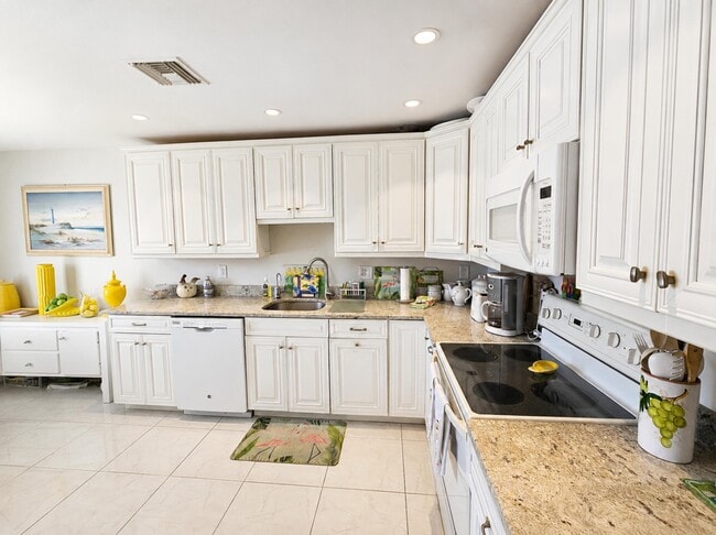 Photo - 1440 NW 20th Ave Unit 104