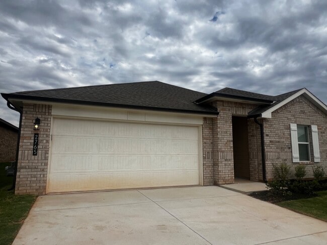 Photo - 2765 Alice Wy