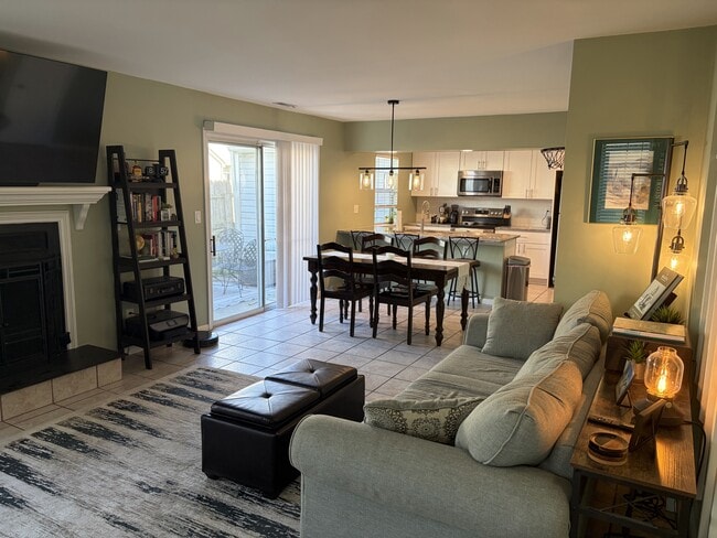 Building Photo - 4594 Genoa Cir Unit 4594