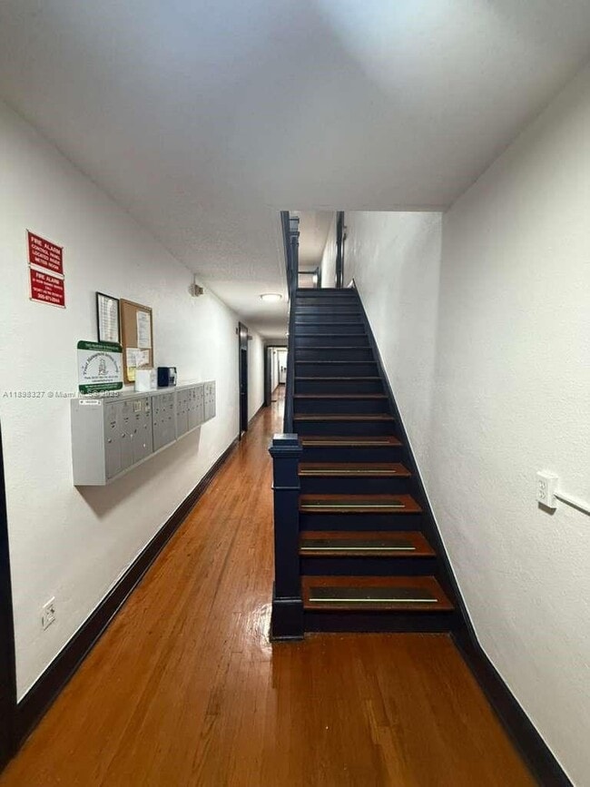 Photo - 124 Mendoza Ave Unidad 8