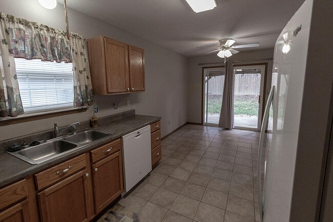 Photo - 1606 Typhoon Dr