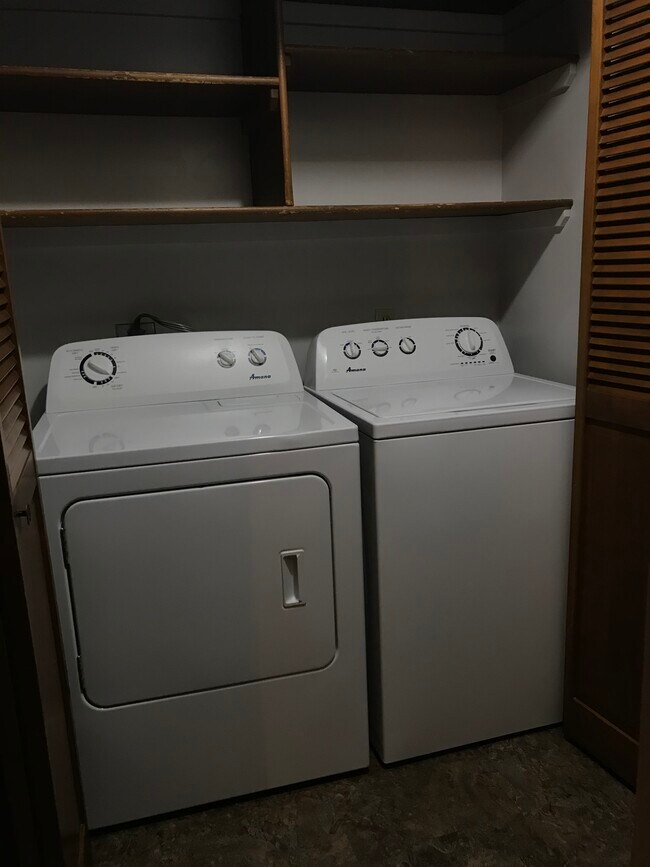 Photo - 502 W 39th St