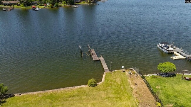 Building Photo - 212 S Lake Dr