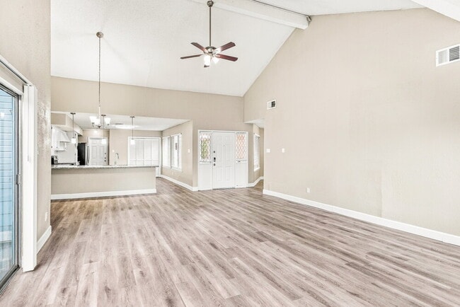 2714 Ashford Trail Dr