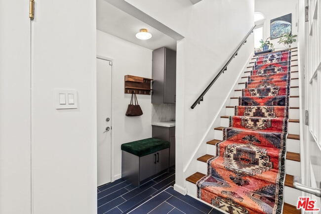 Photo - 10275 Oletha Ln