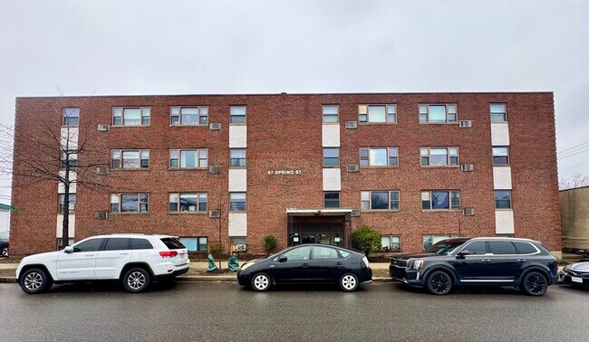 Photo - 97 Spring St Unidad A5