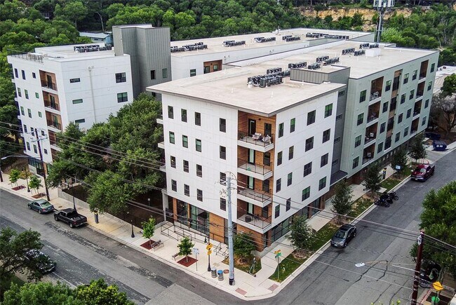 Photo - 2500 Longview St Unit 521