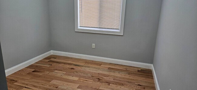 Photo - 108-27 171st Pl